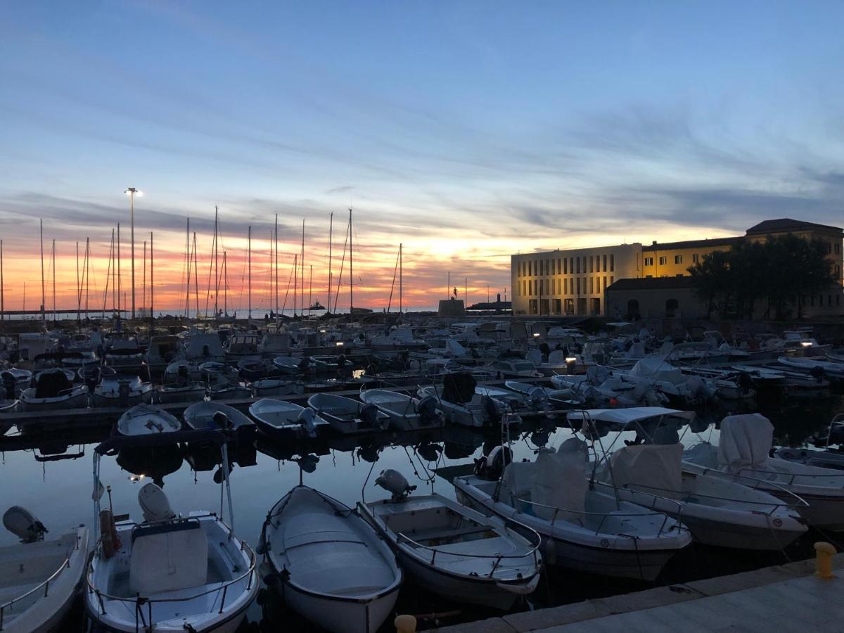 Livorno Apartment エクステリア 写真